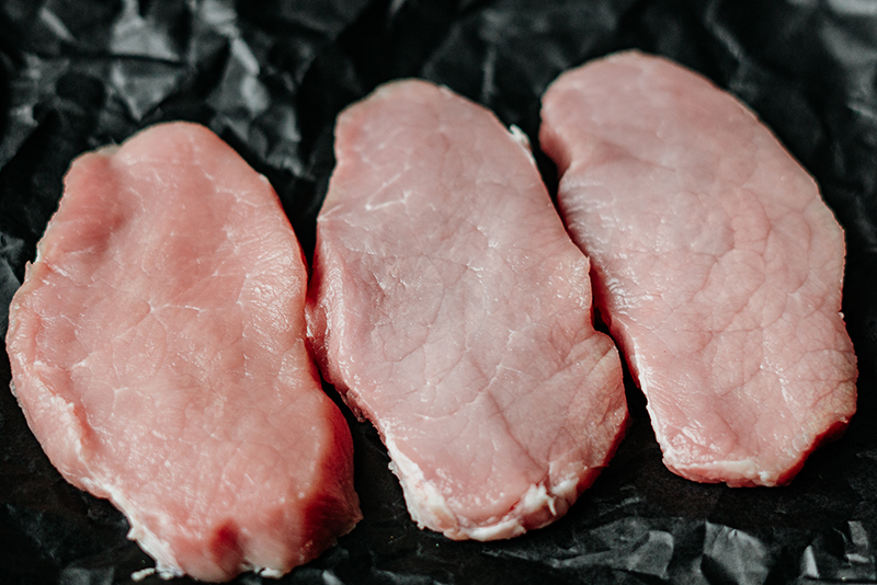 3002-schweineschnitzel-aus-dem-ruecken.png